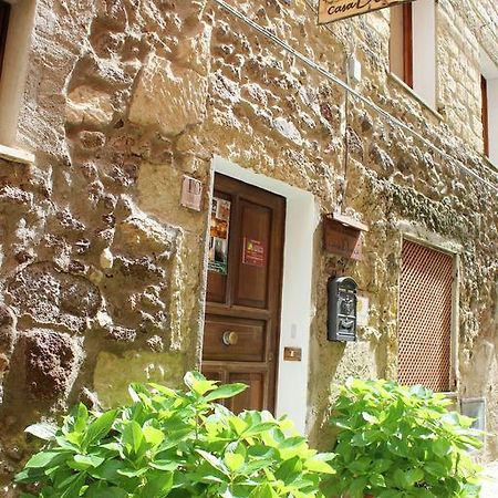 B&B Casa Doria Кастельсардо Екстер'єр фото