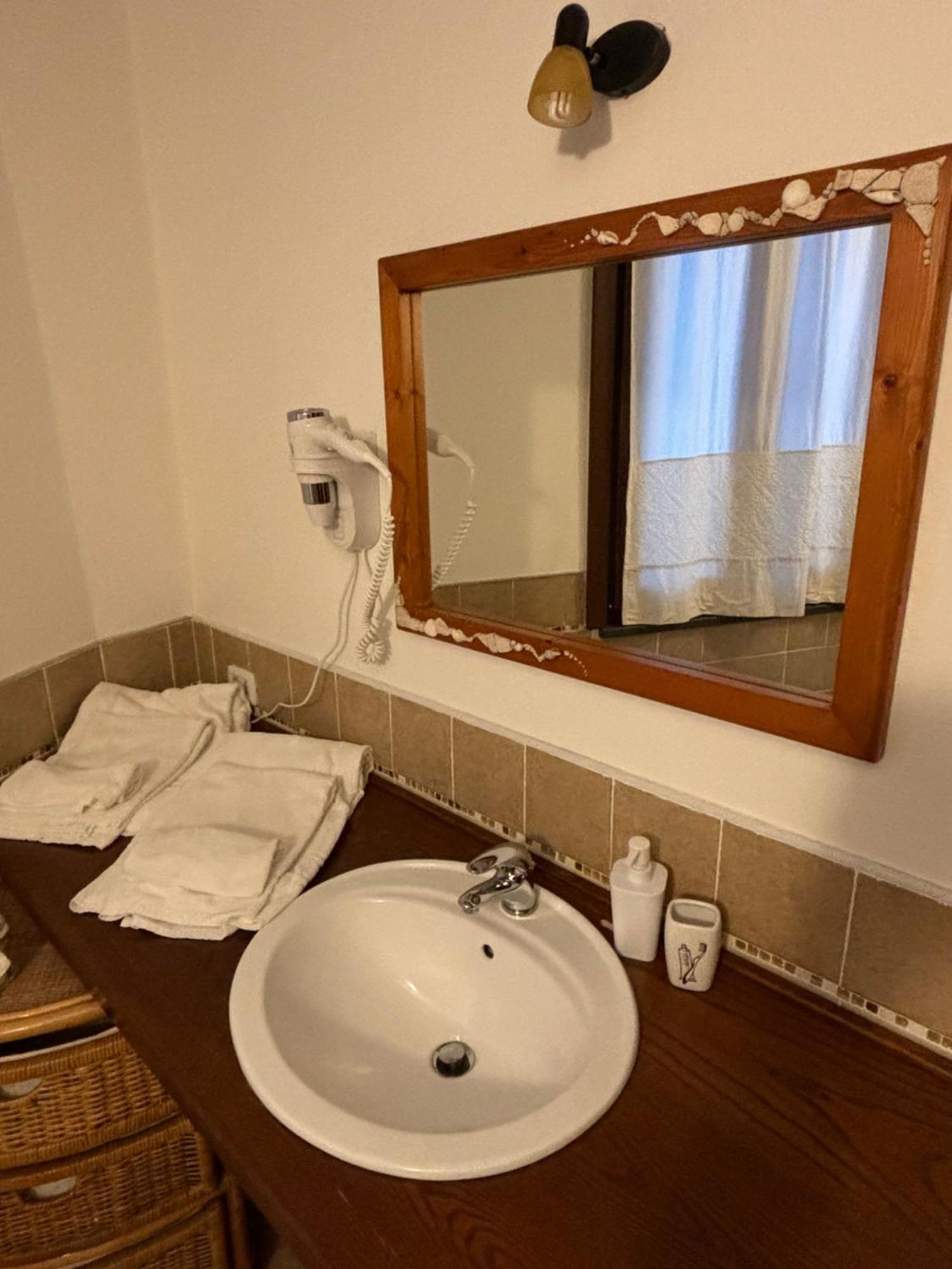 B&B Casa Doria Кастельсардо Екстер'єр фото
